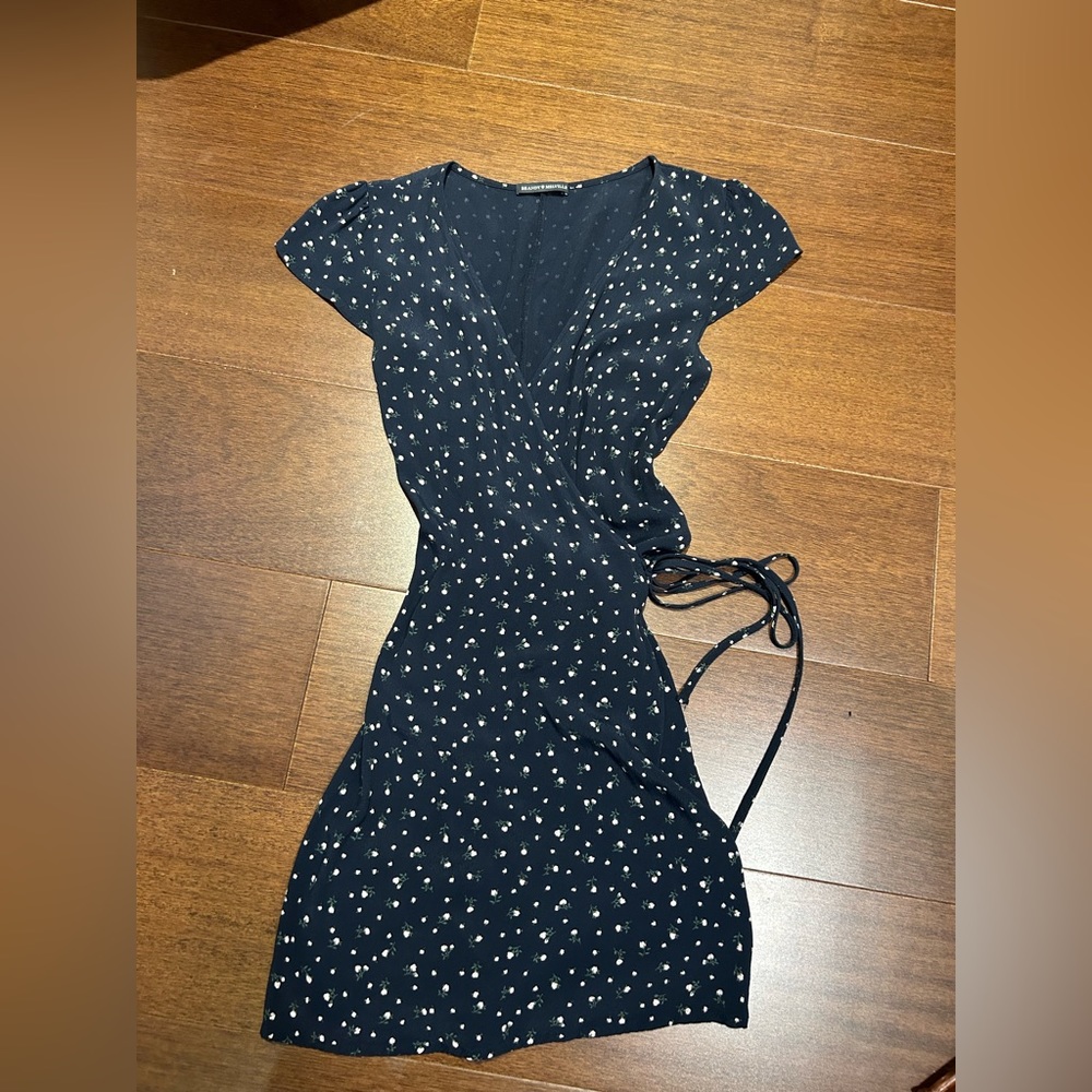 Brandy Melville: Floral Mini Dress
